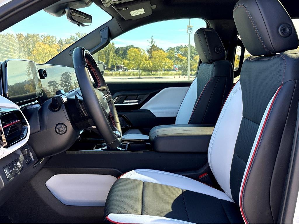 2025 Chevrolet Silverado EV RST - Max Range