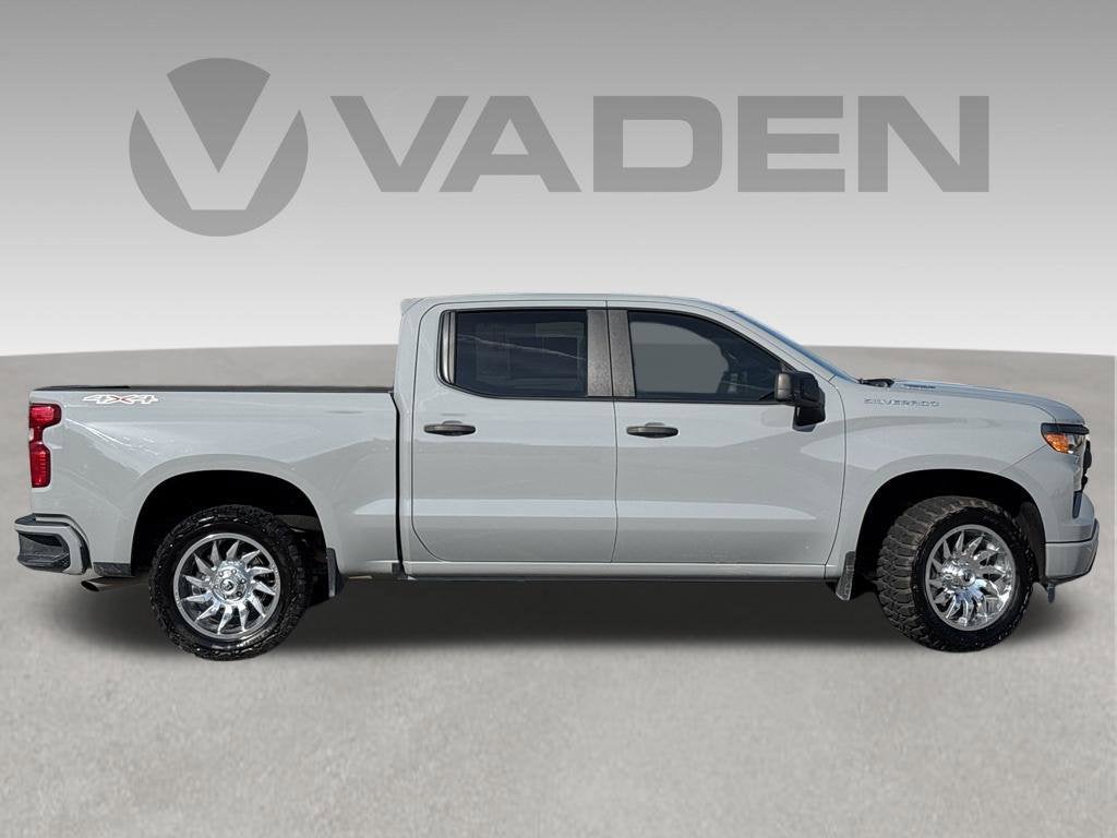 2025 Chevrolet Silverado 1500 Base