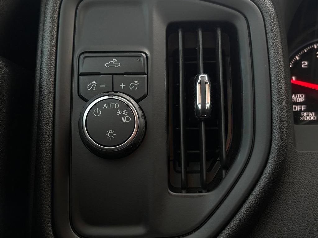 2025 Chevrolet Silverado 1500 Base