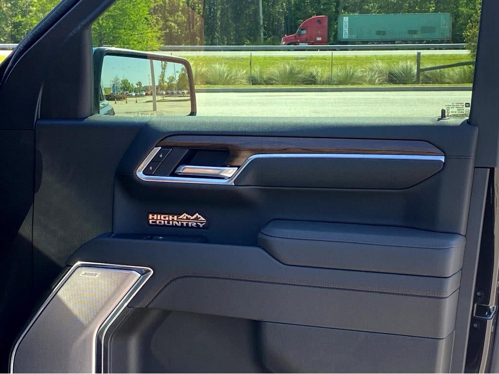 2025 Chevrolet Silverado 1500 High Country