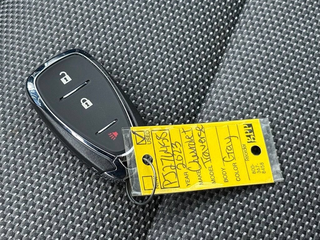 2023 Chevrolet Traverse Base