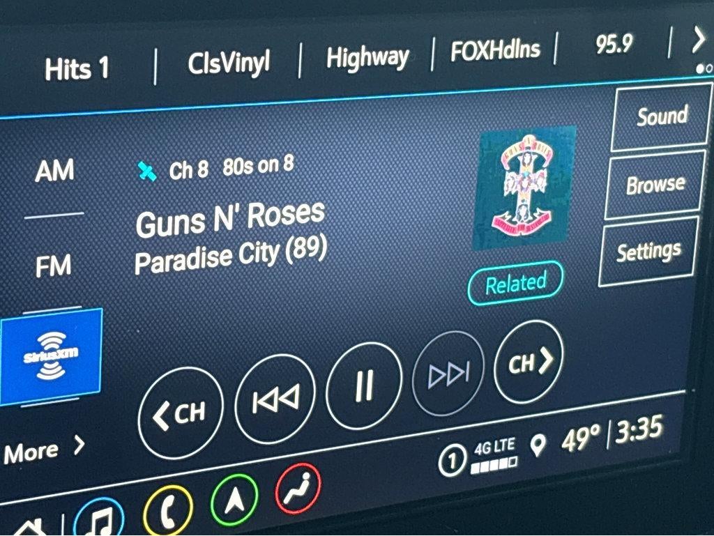 2023 Chevrolet Traverse RS