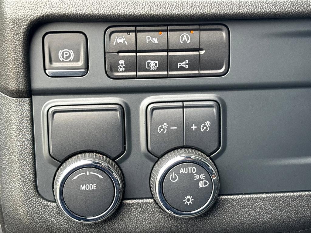 2025 Chevrolet Tahoe LS