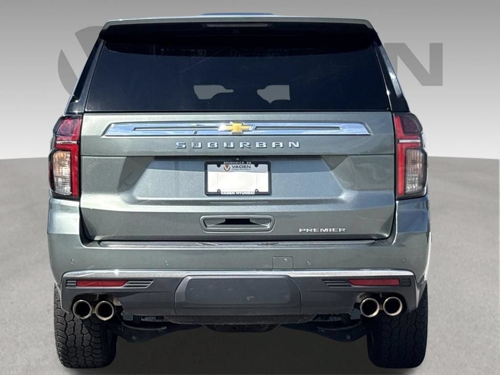 2023 Chevrolet Suburban Base