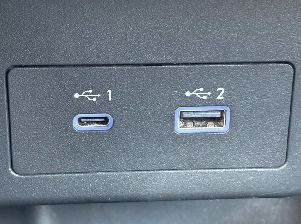 2024 Nissan Kicks Base