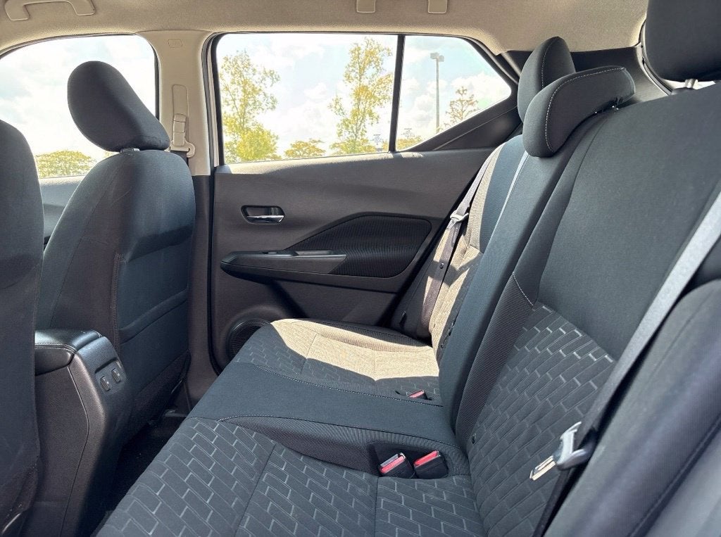 2024 Nissan Kicks Base