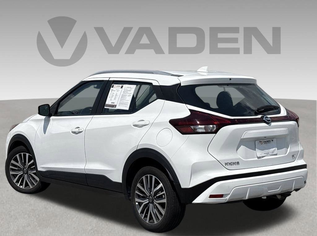 2024 Nissan Kicks Base