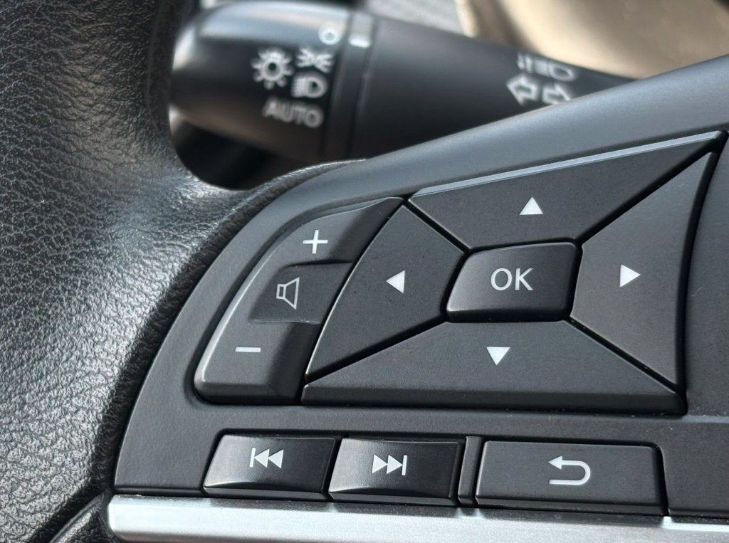 2024 Nissan Kicks Base