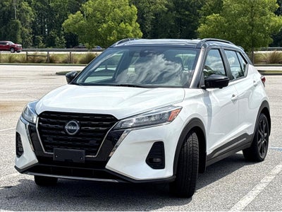 2023 Nissan Kicks SR