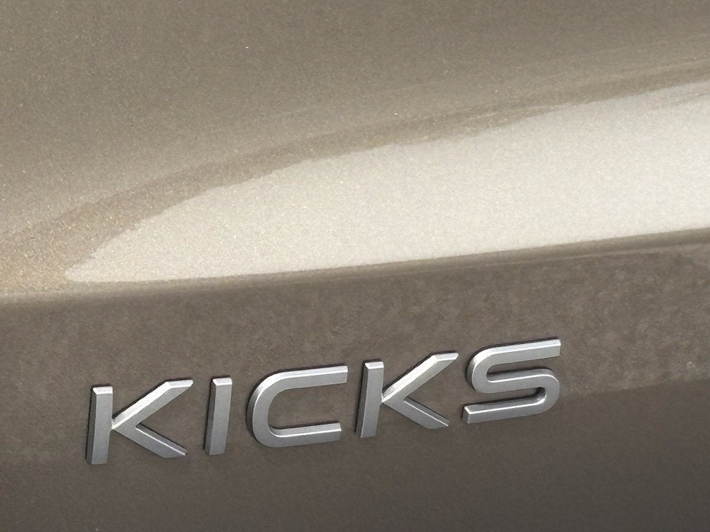 2026 Nissan Kicks Base