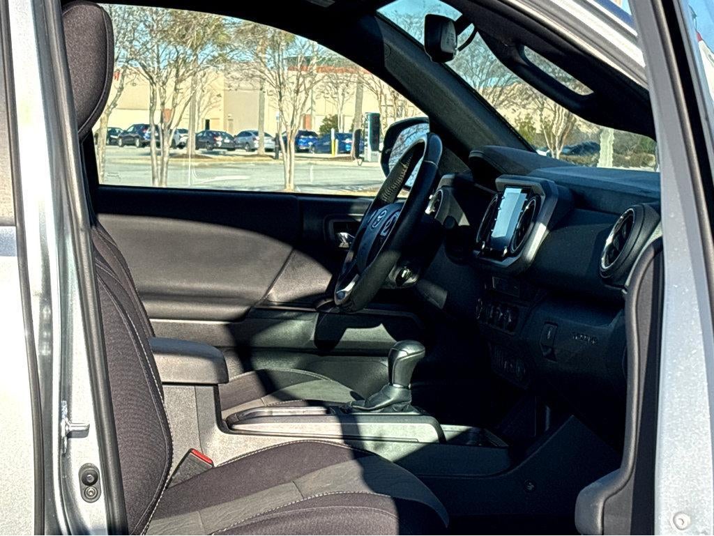 2022 Toyota Tacoma 4WD SR