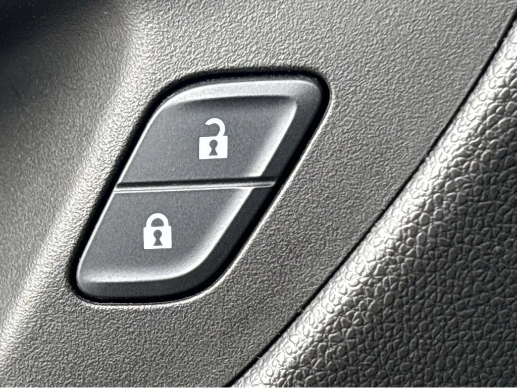 2025 Chevrolet Trax Base