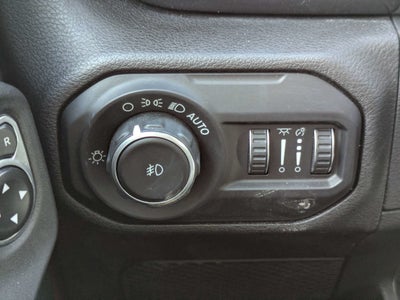 2019 Jeep Wrangler Unlimited Sahara Altitude 4x4