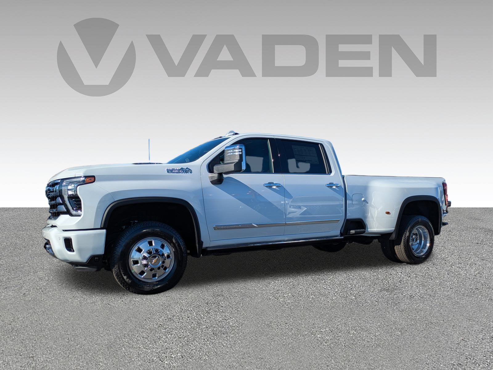 2026 Chevrolet Silverado 3500 HD High Country DRW