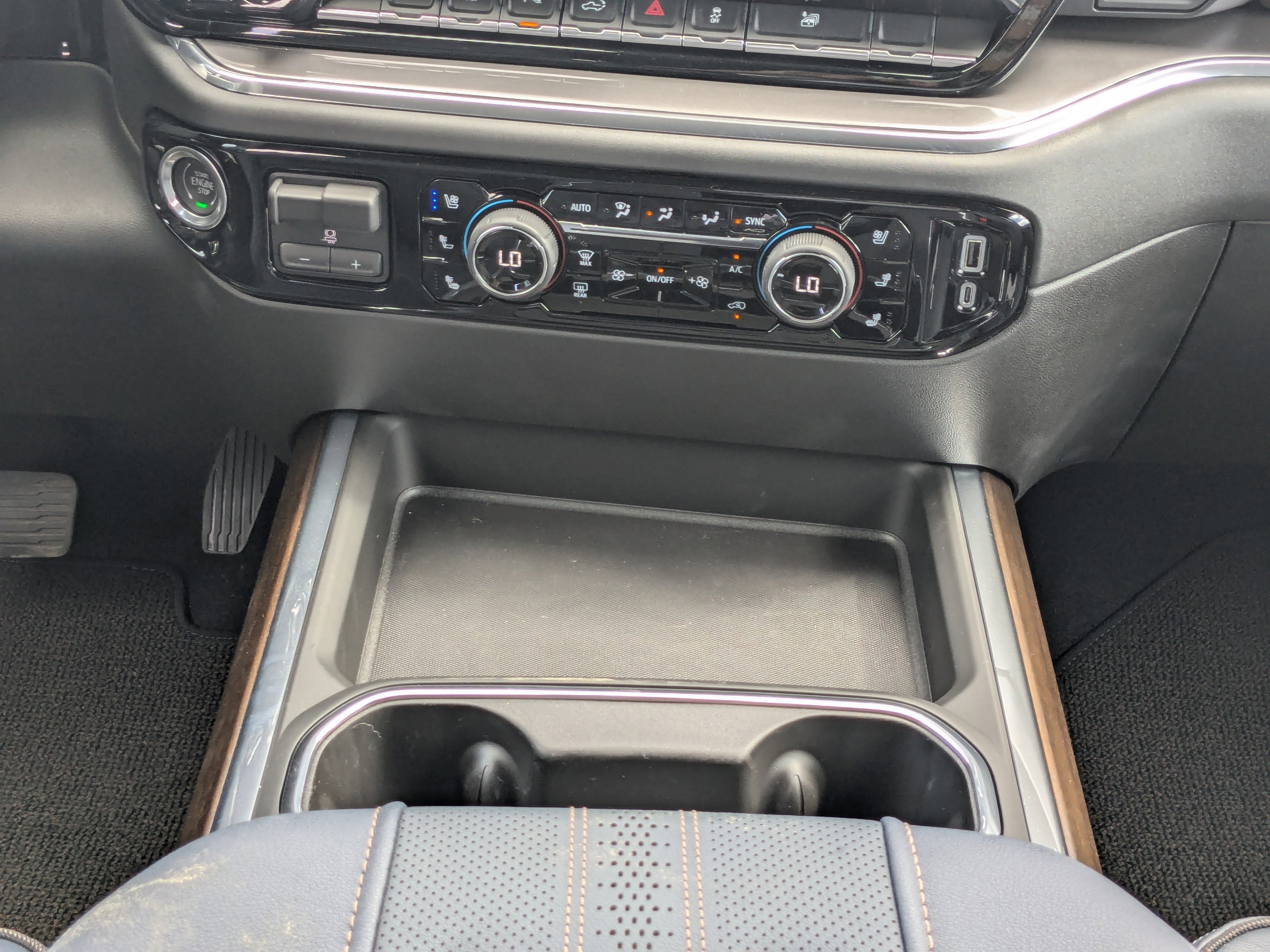 2024 Chevrolet Silverado 3500 HD High Country