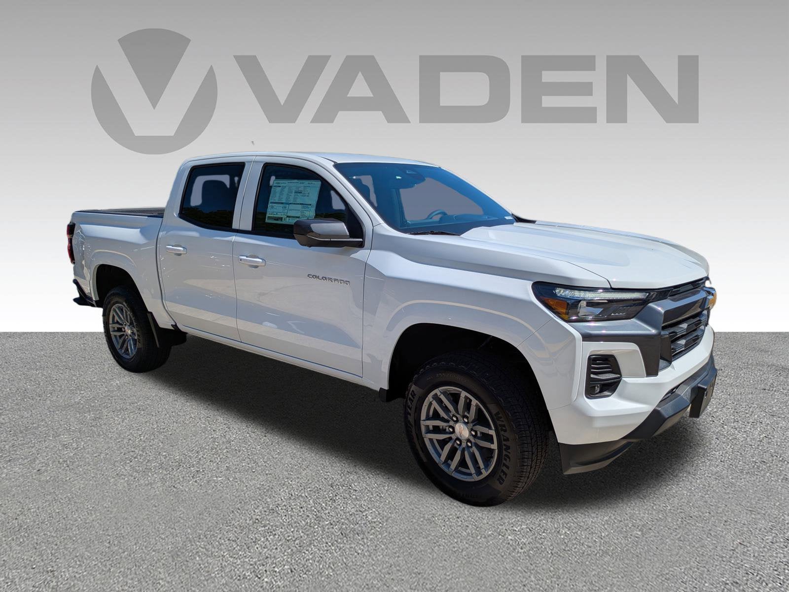 2025 Chevrolet Colorado WT/LT