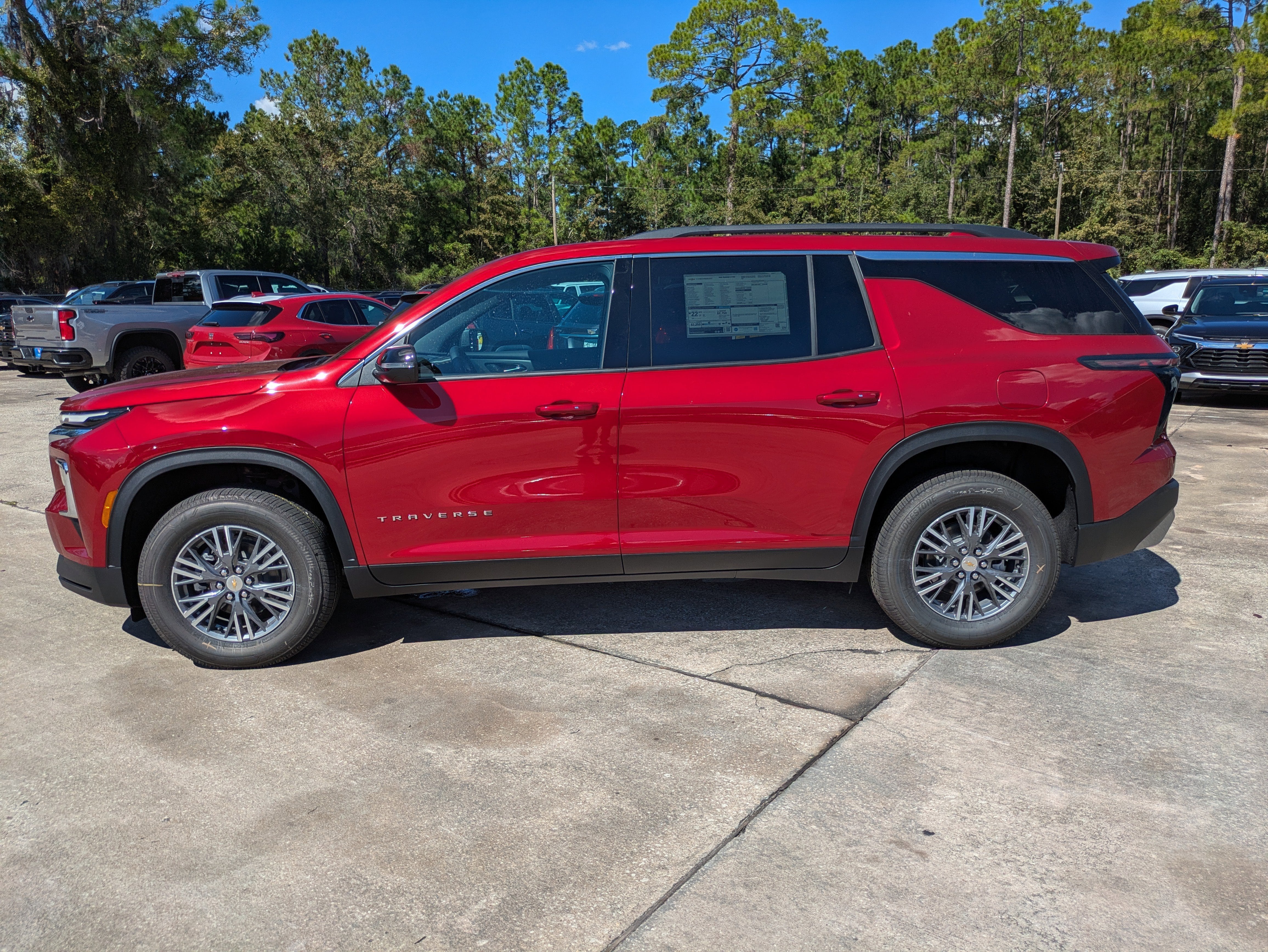 2026 Chevrolet Traverse LT