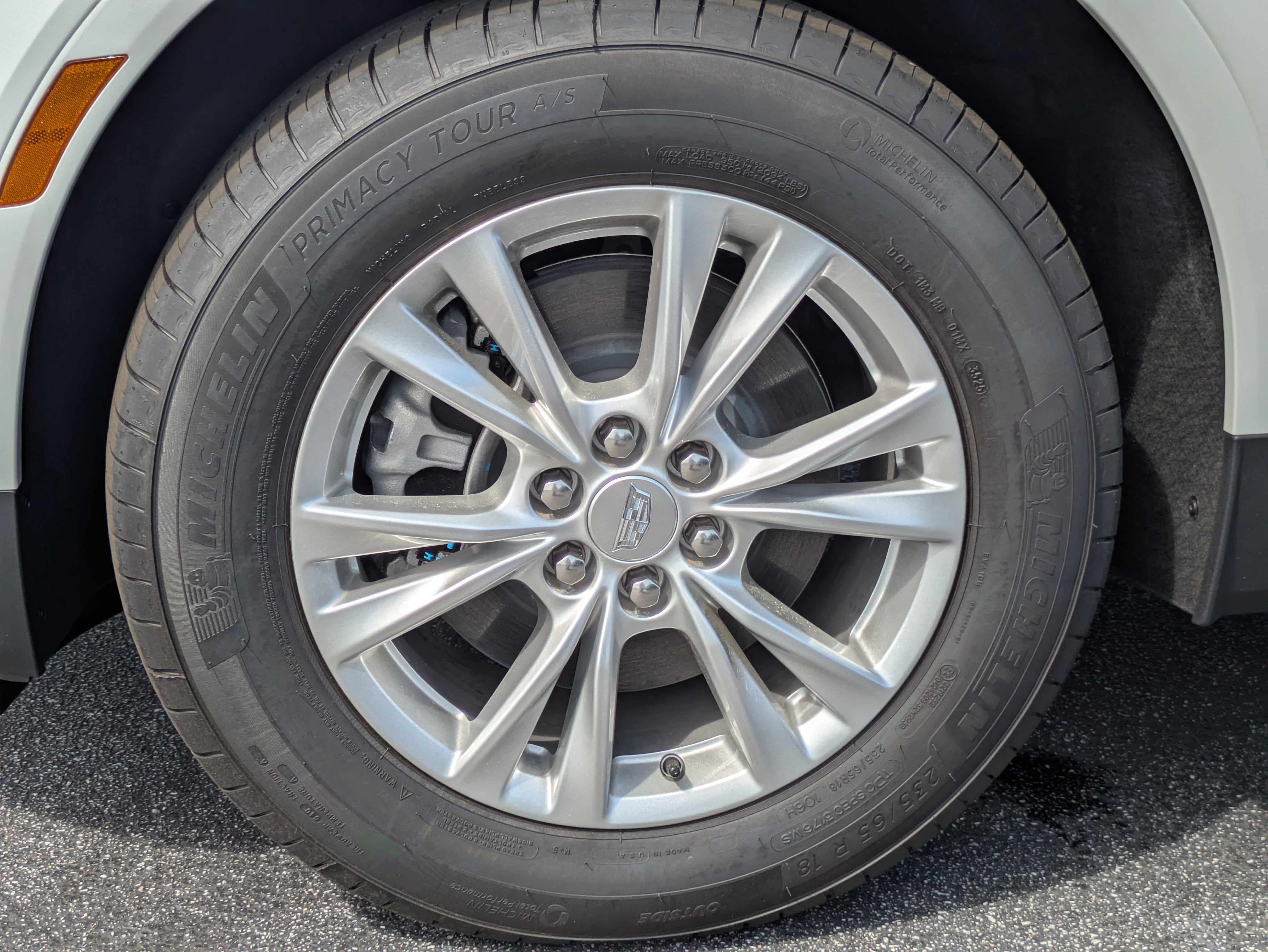 2026 Cadillac XT5 Luxury