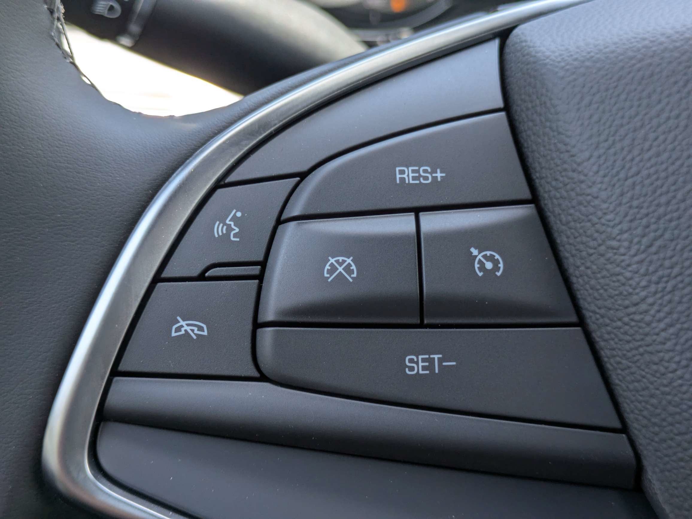 2026 Cadillac XT5 Luxury