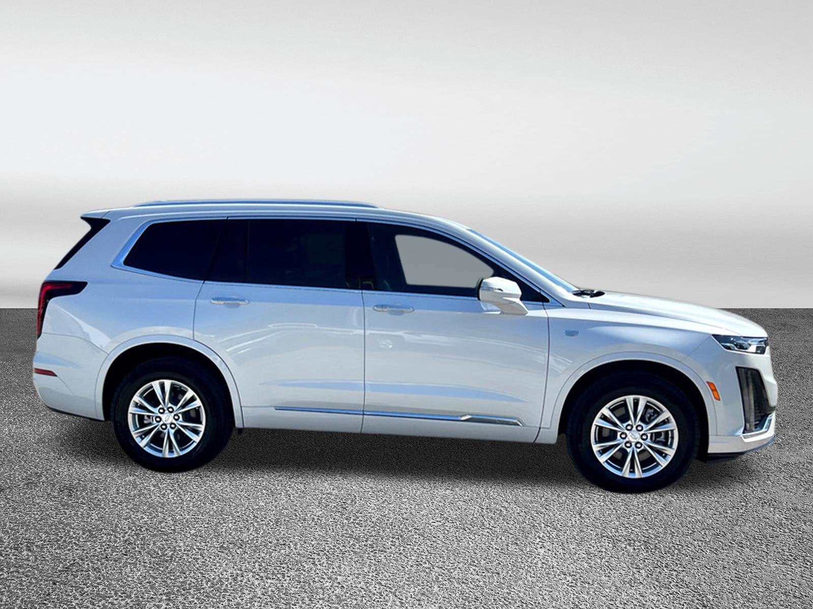 2025 Cadillac XT6 Luxury