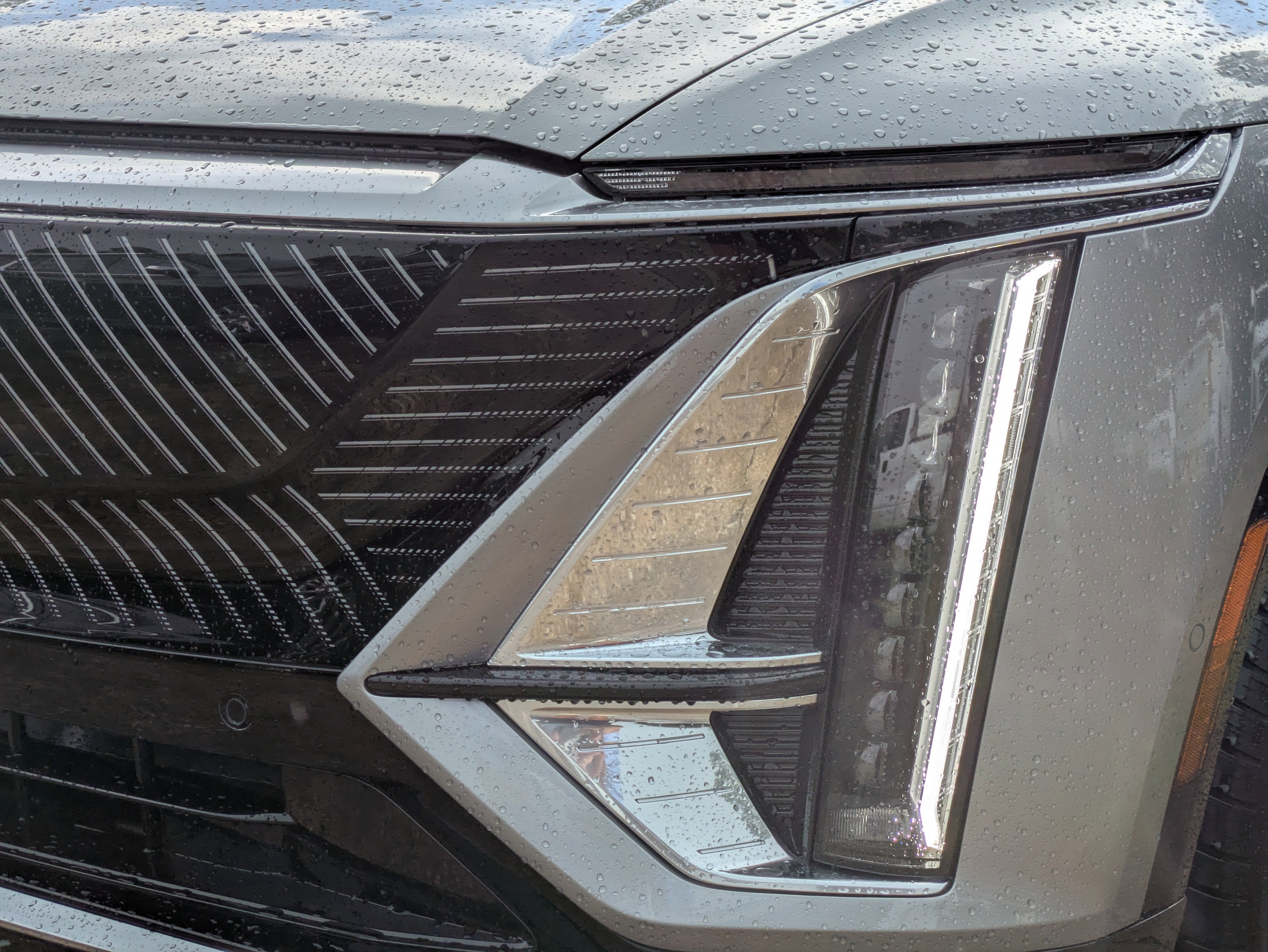 2025 Cadillac LYRIQ Luxury 1