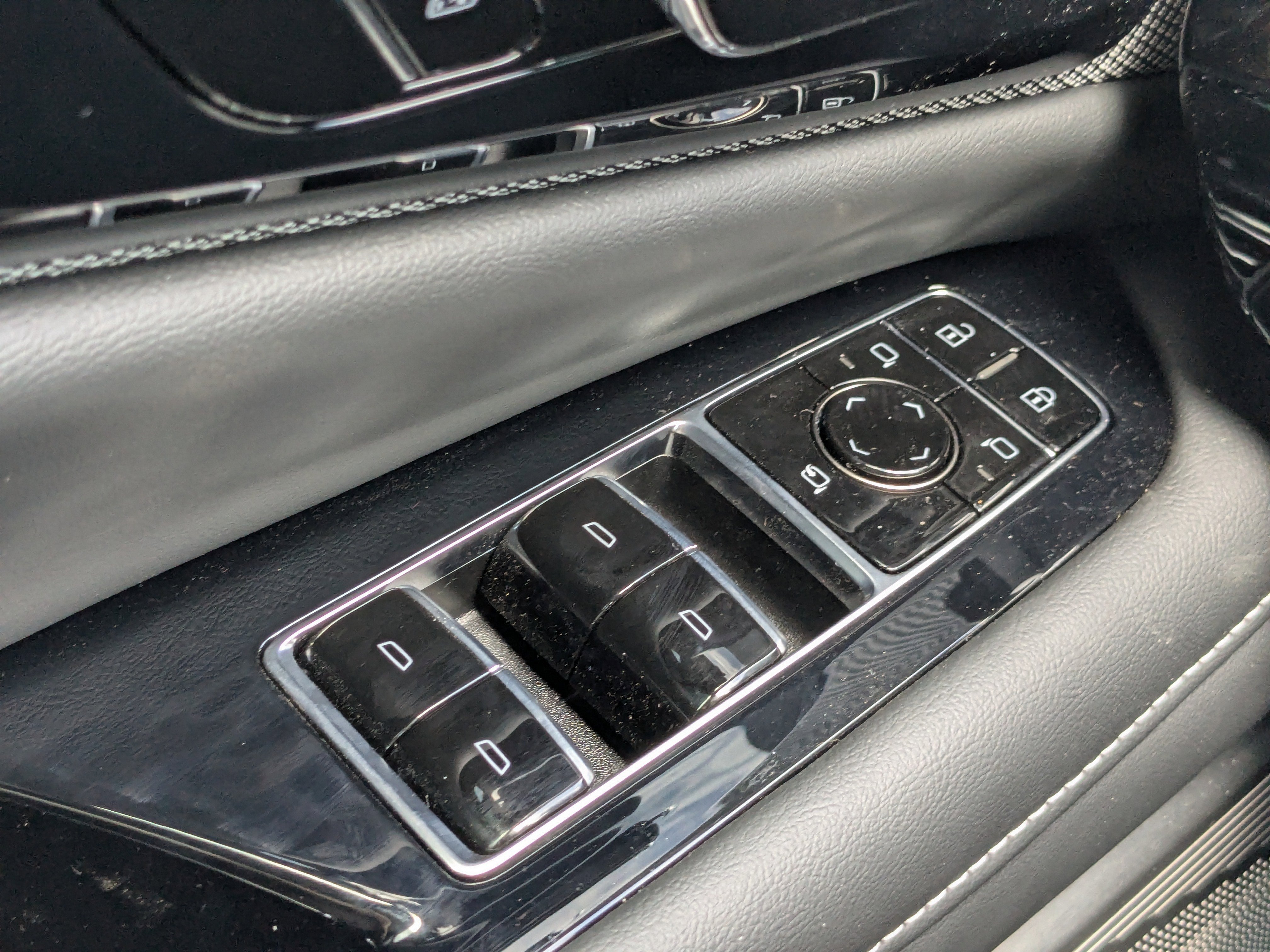 2025 Cadillac OPTIQ Sport 1