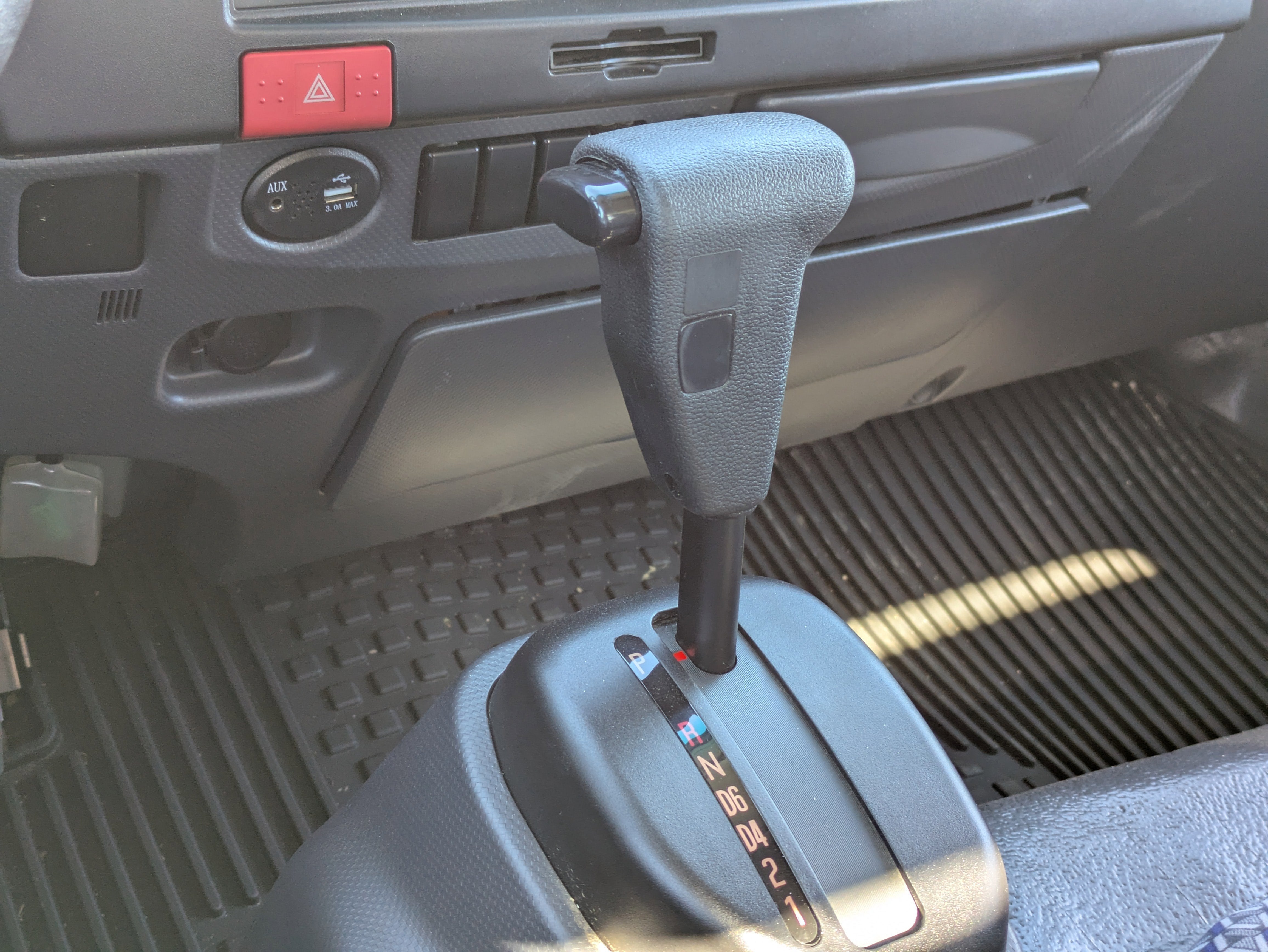 2024 Chevrolet Low Cab Forward 4500 HG NA