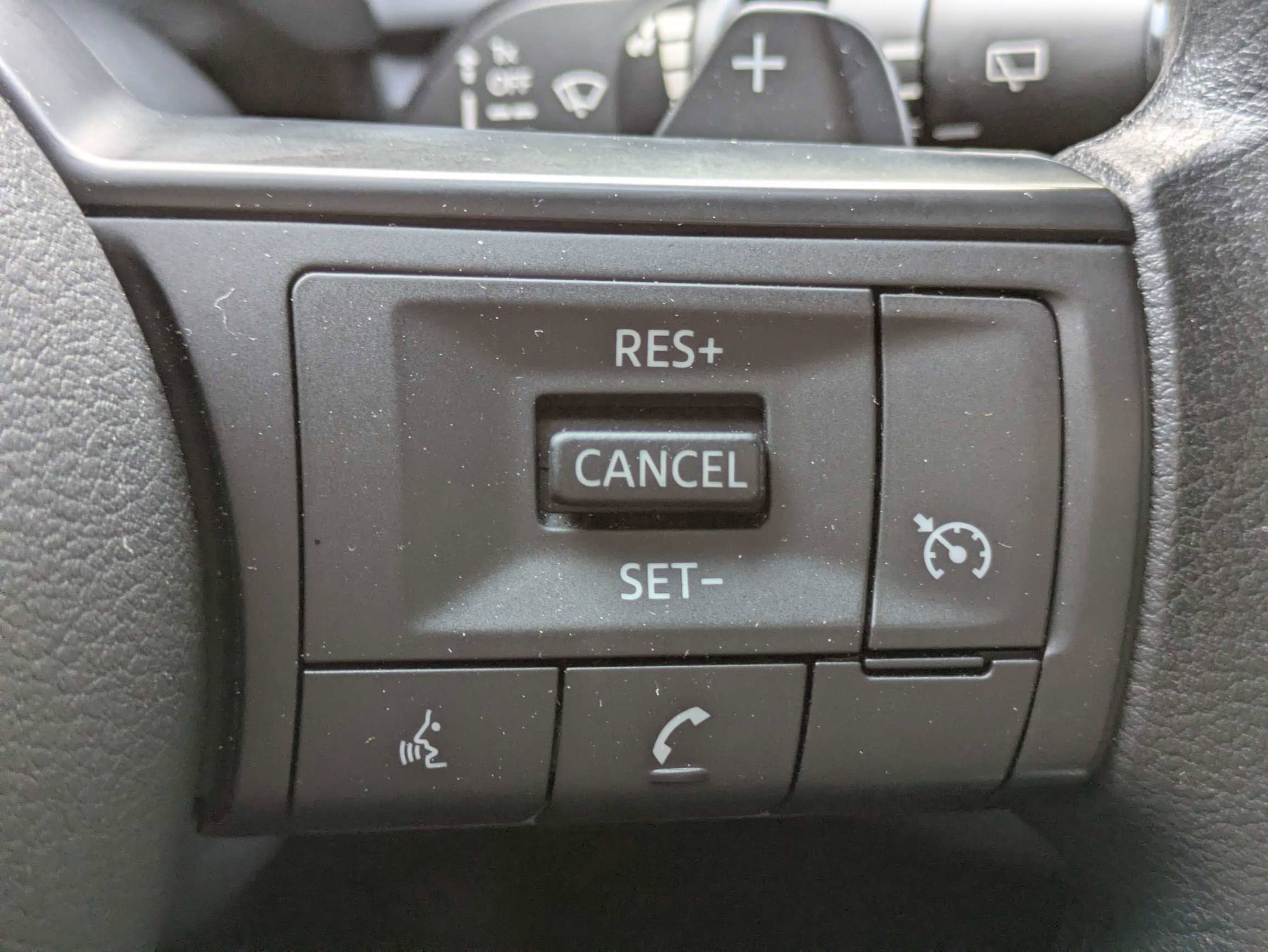 2024 Nissan Pathfinder S 4WD