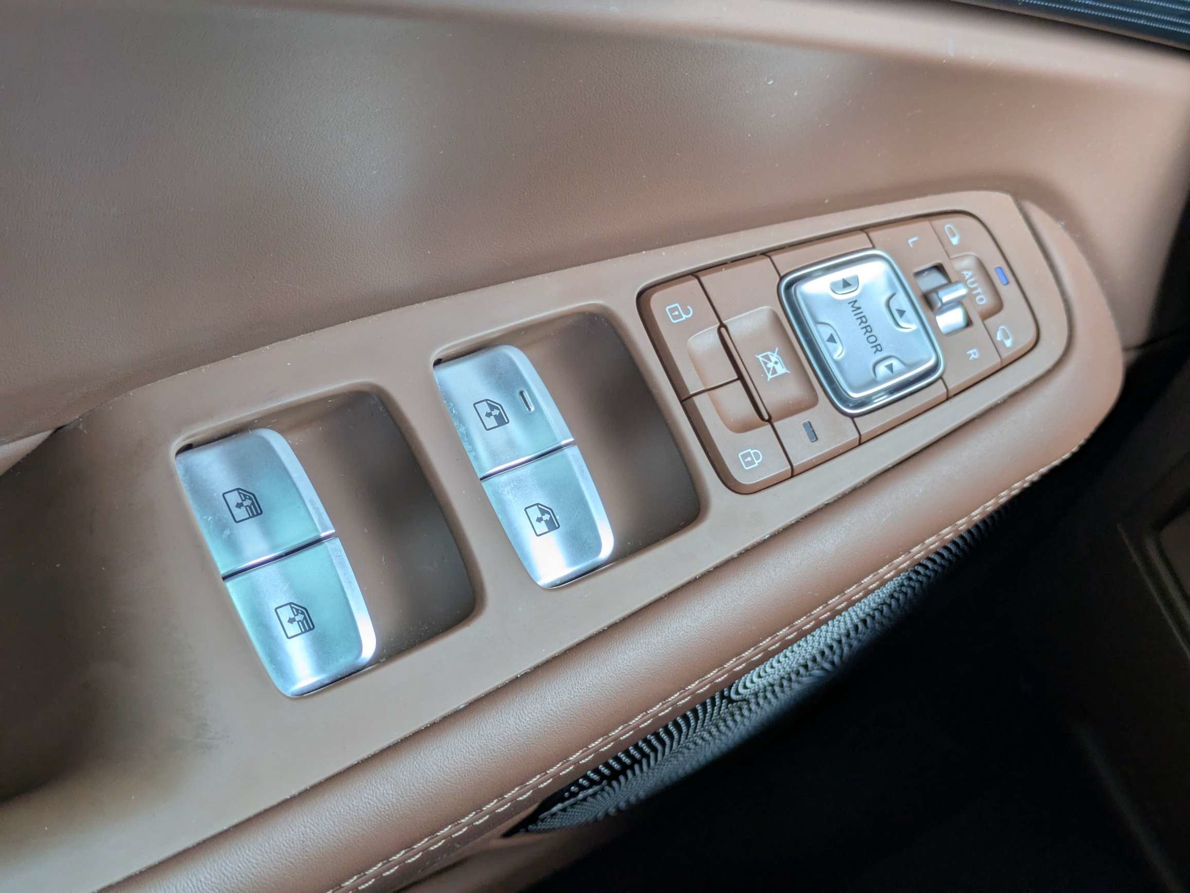 2020 Genesis G90 5.0 Ultimate RWD