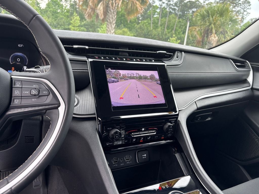 2023 Jeep Grand Cherokee Laredo