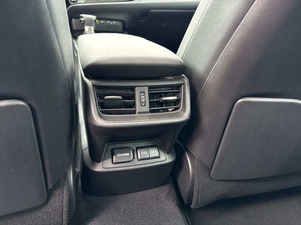 2024 Lexus ES 300h F SPORT Handling