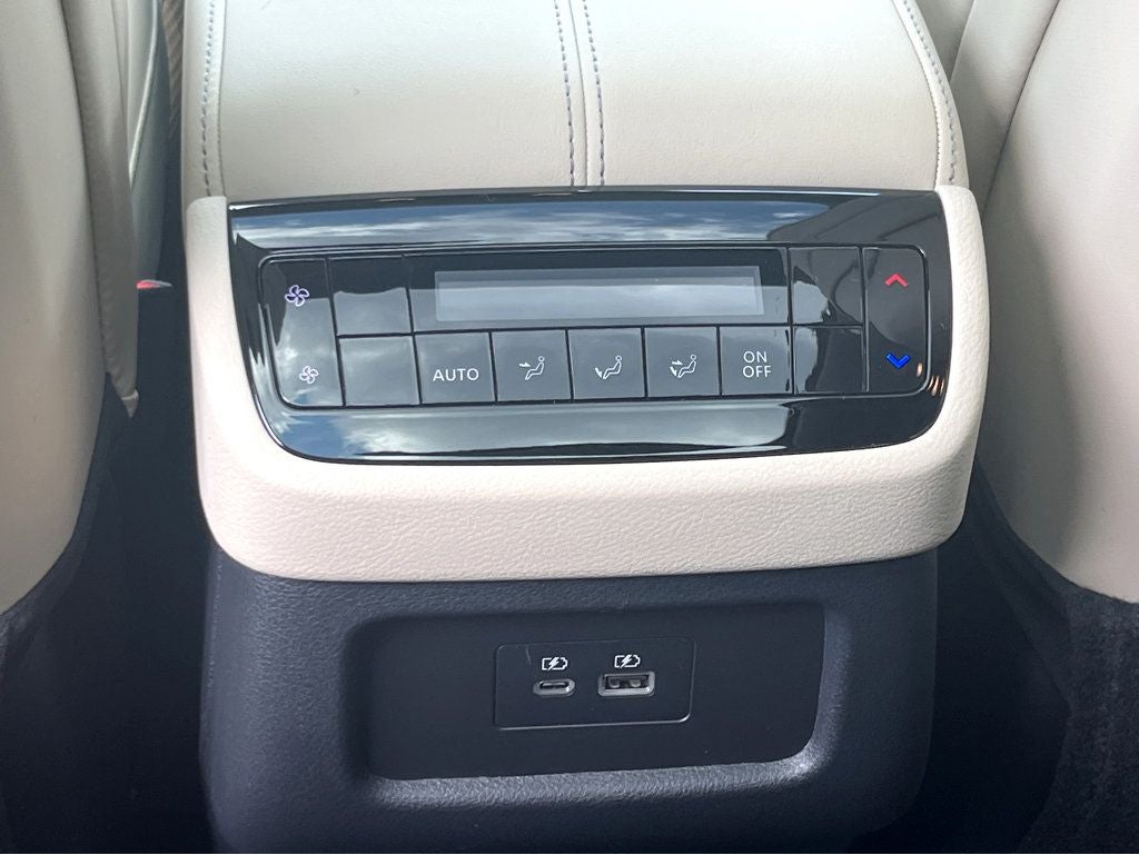 2025 INFINITI QX60 PURE