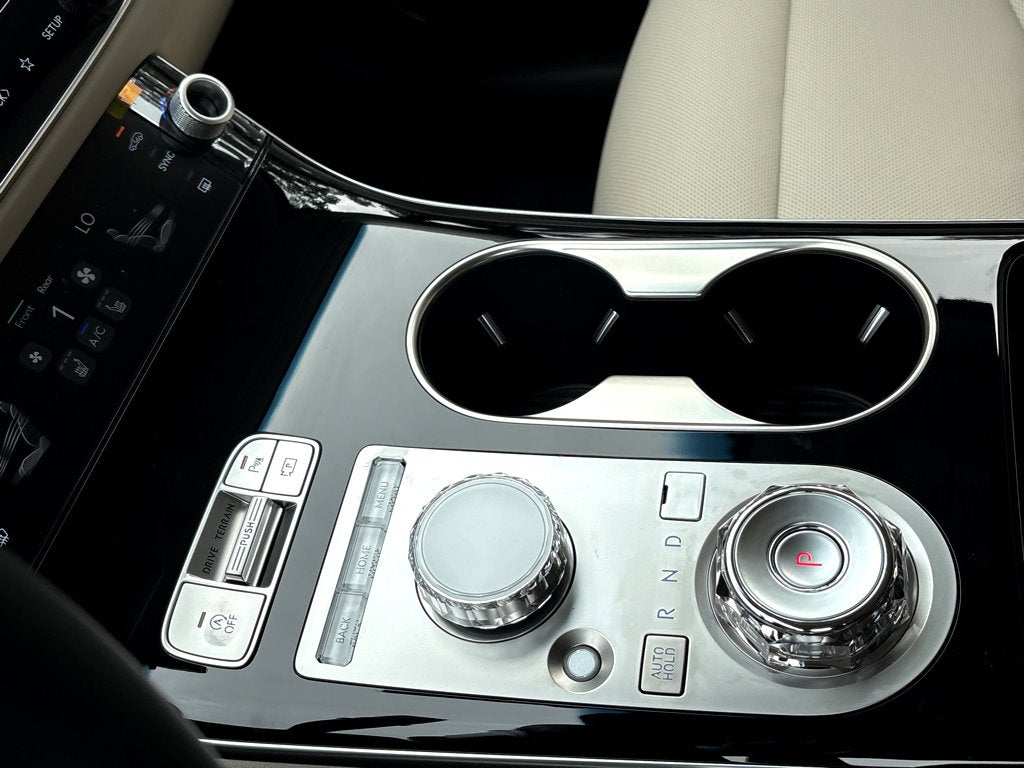 2026 Genesis GV70 2.5T