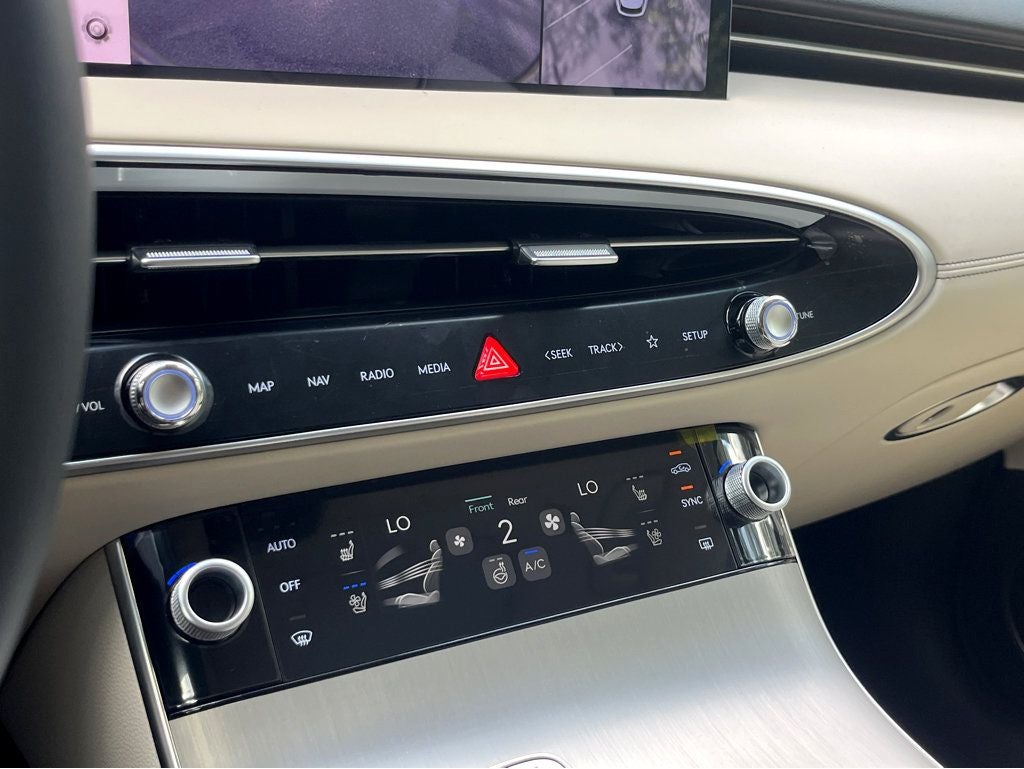 2026 Genesis GV70 2.5T Advanced