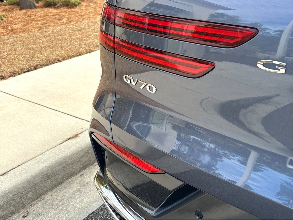 2026 Genesis GV70 2.5T Advanced