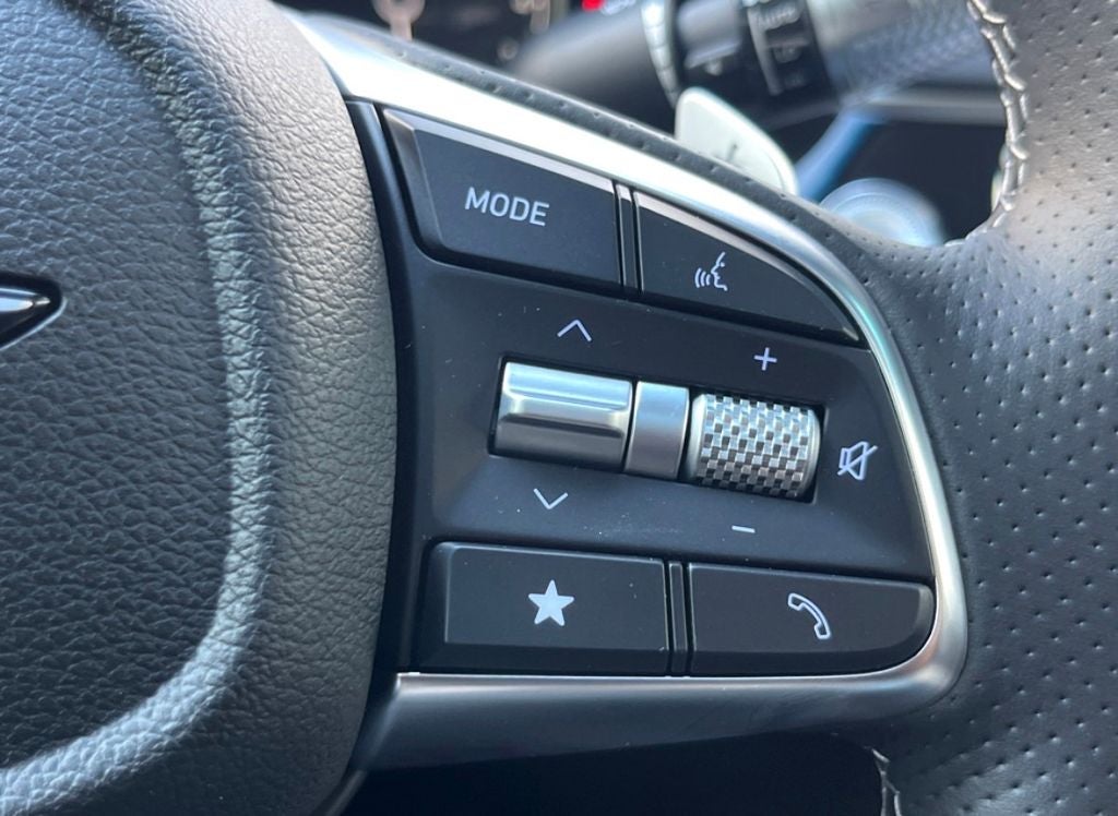 2026 Genesis G70 2.5T Prestige