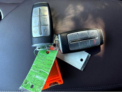 2025 Genesis GV70 2.5T