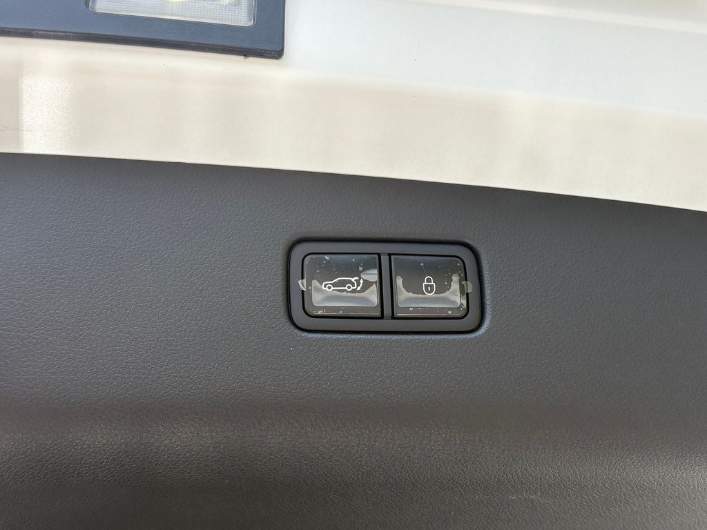 2027 Genesis GV70 2.5T Select