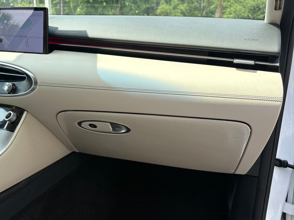 2027 Genesis GV70 2.5T Select