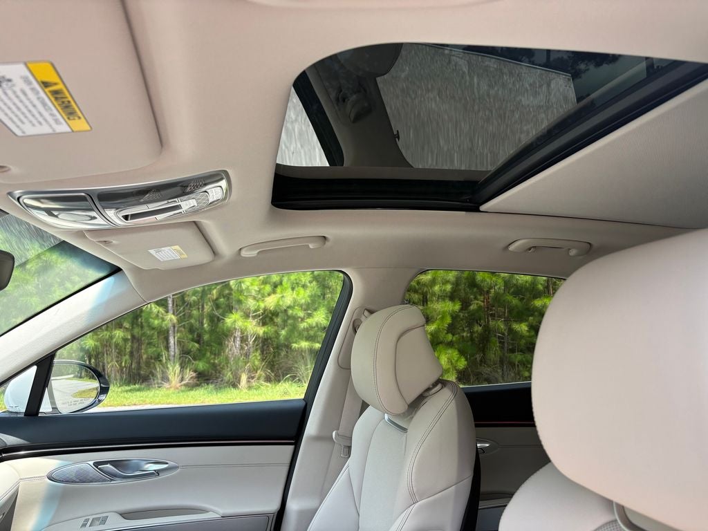 2027 Genesis GV70 2.5T Select