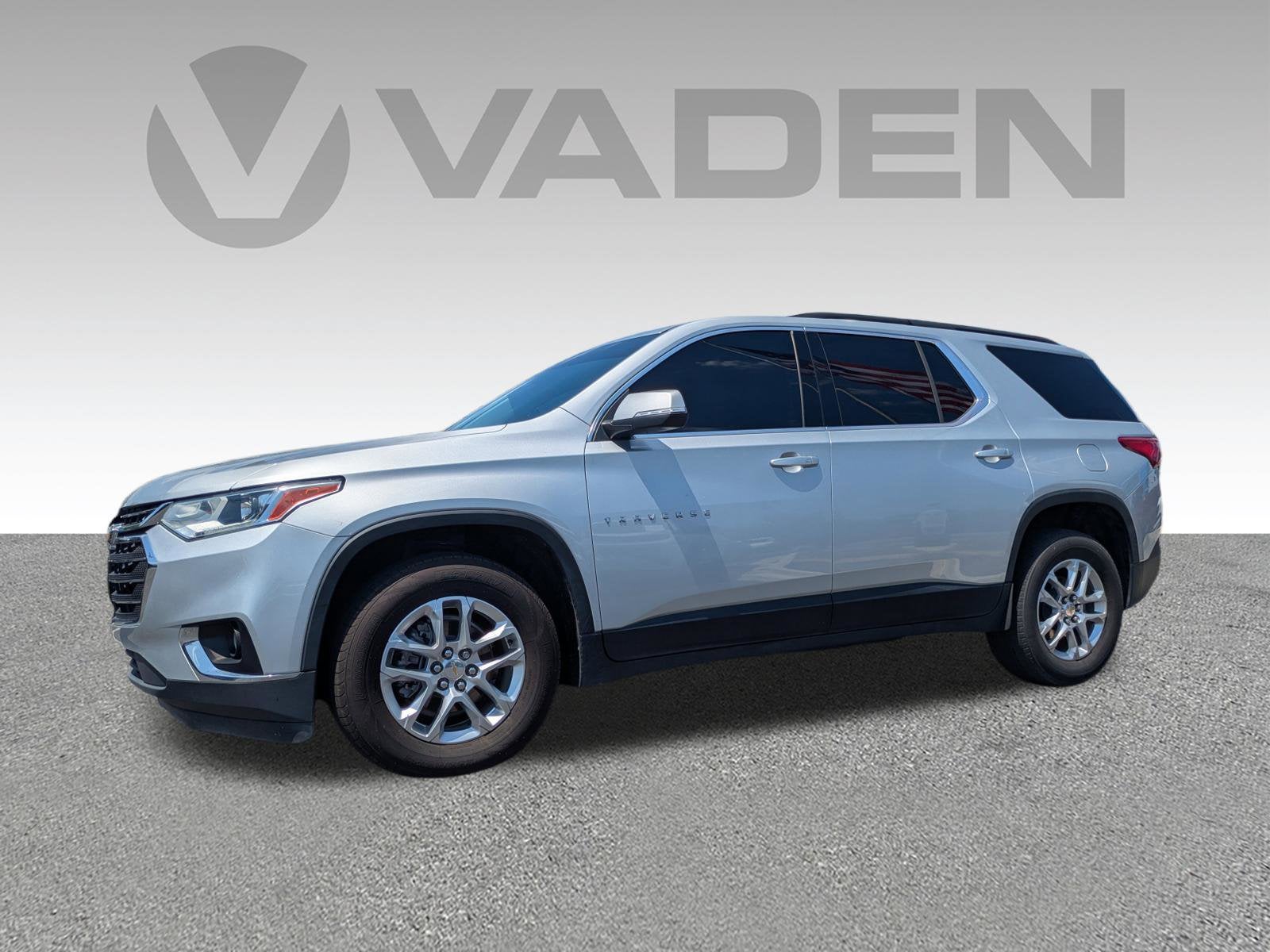2021 Chevrolet Traverse LT Cloth