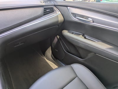 2022 Cadillac XT5 Luxury