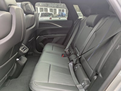 2025 Cadillac LYRIQ Luxury 1