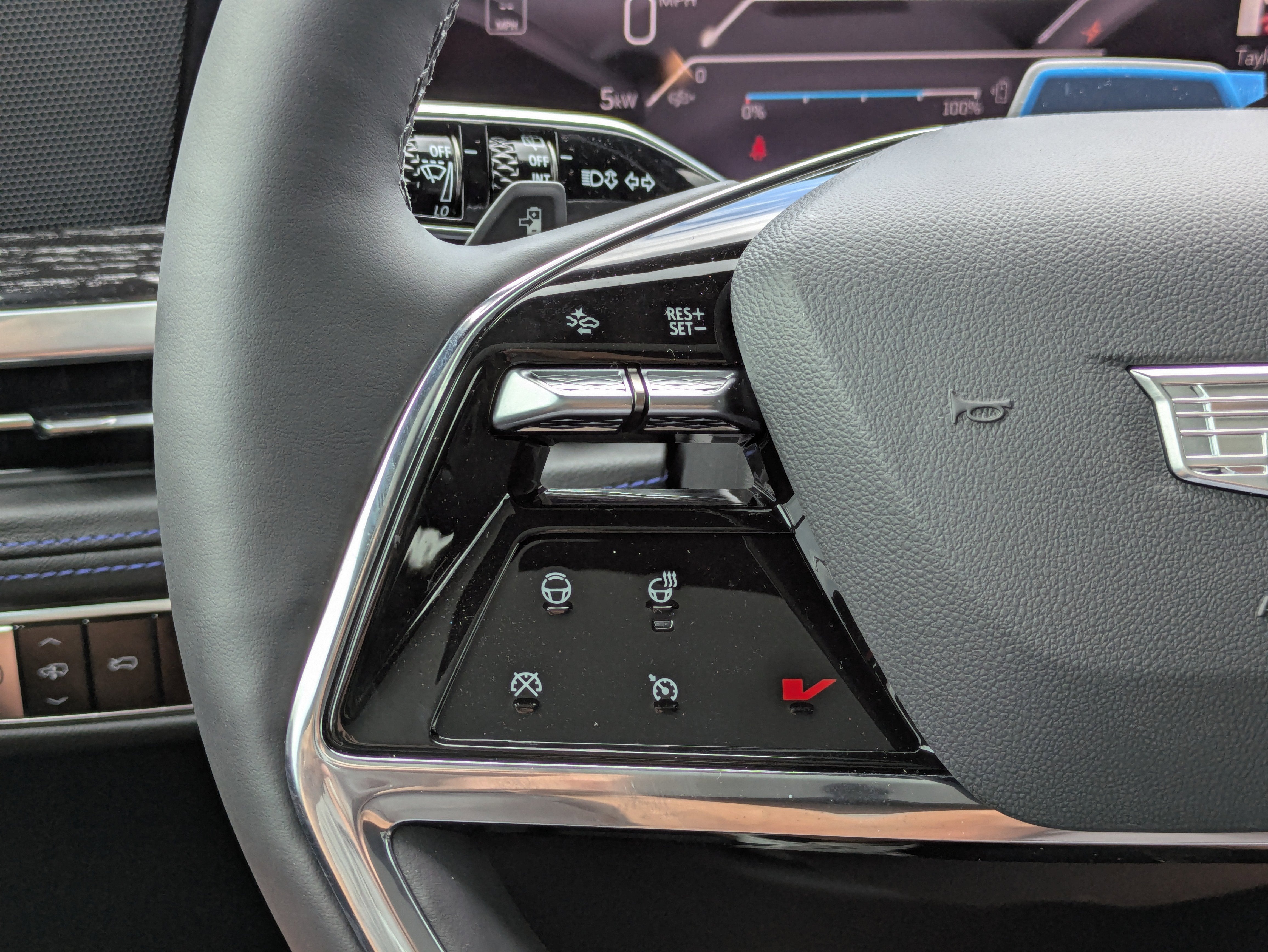 2026 Cadillac ESCALADE IQ Sport