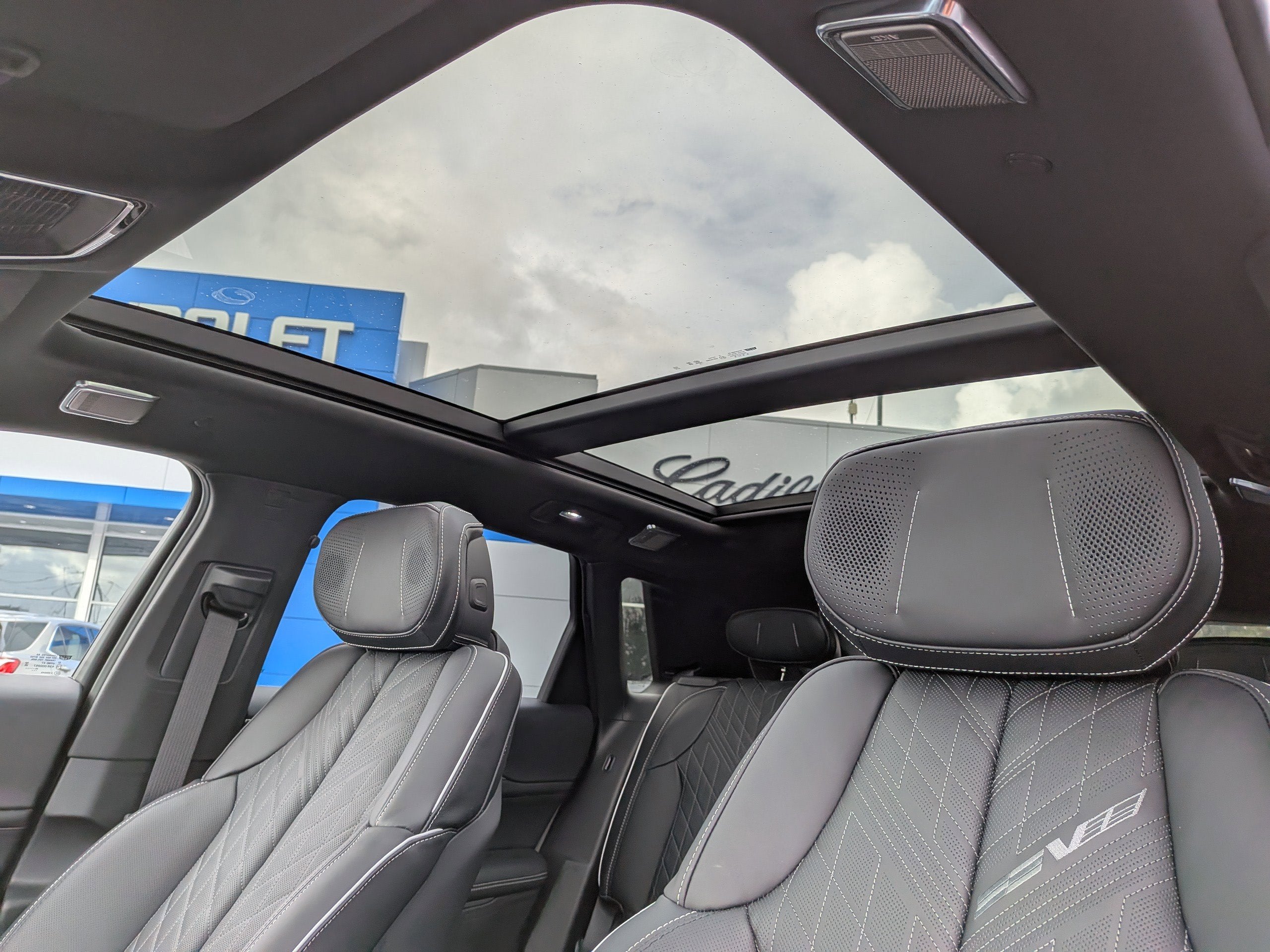 2026 Cadillac LYRIQ V-Series Premium