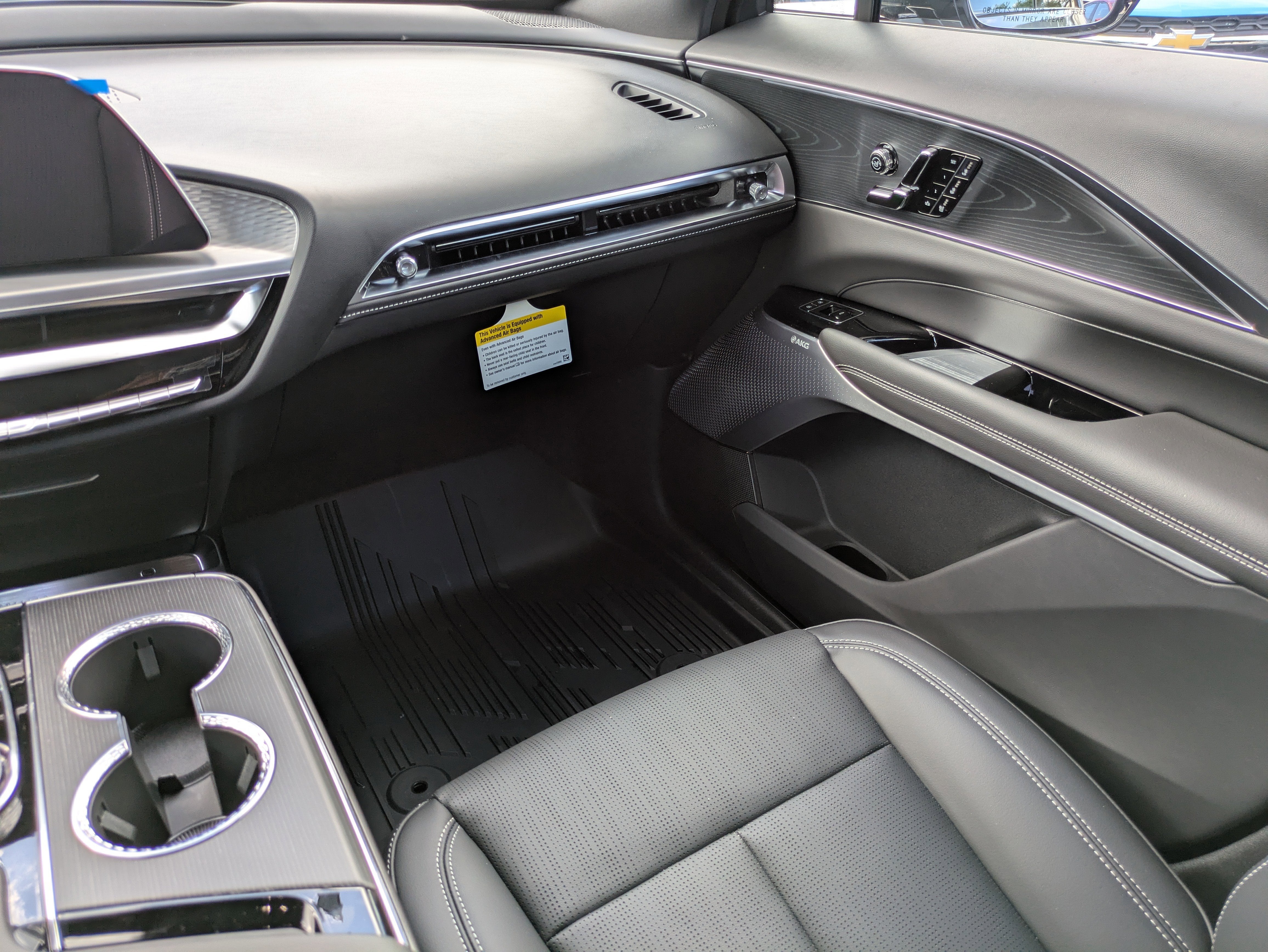 2026 Cadillac LYRIQ V-Series