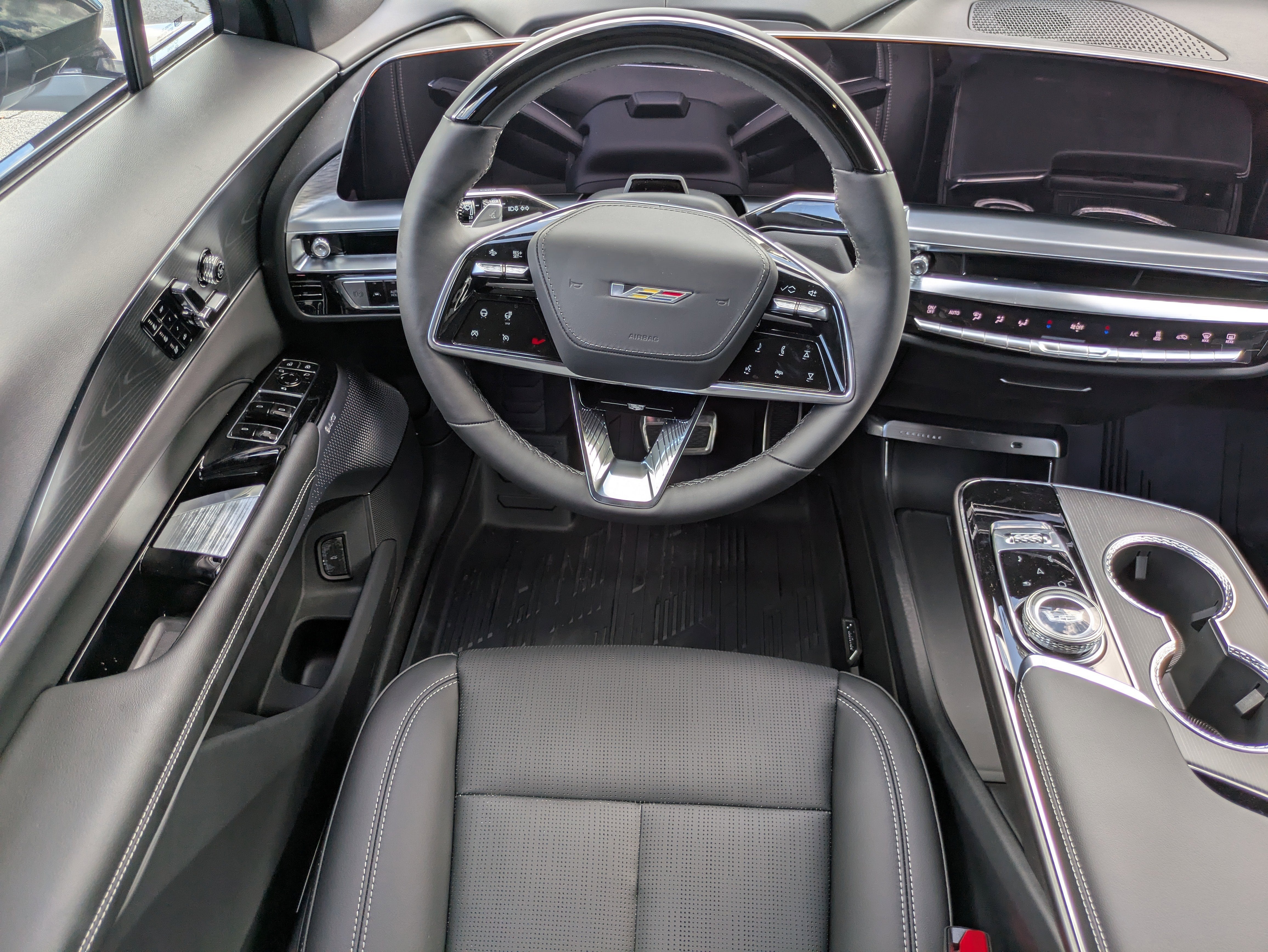 2026 Cadillac LYRIQ V-Series