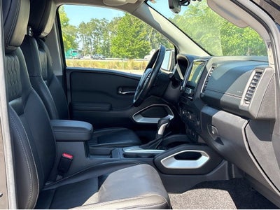 2024 Nissan Frontier Crew Cab SL 4x2