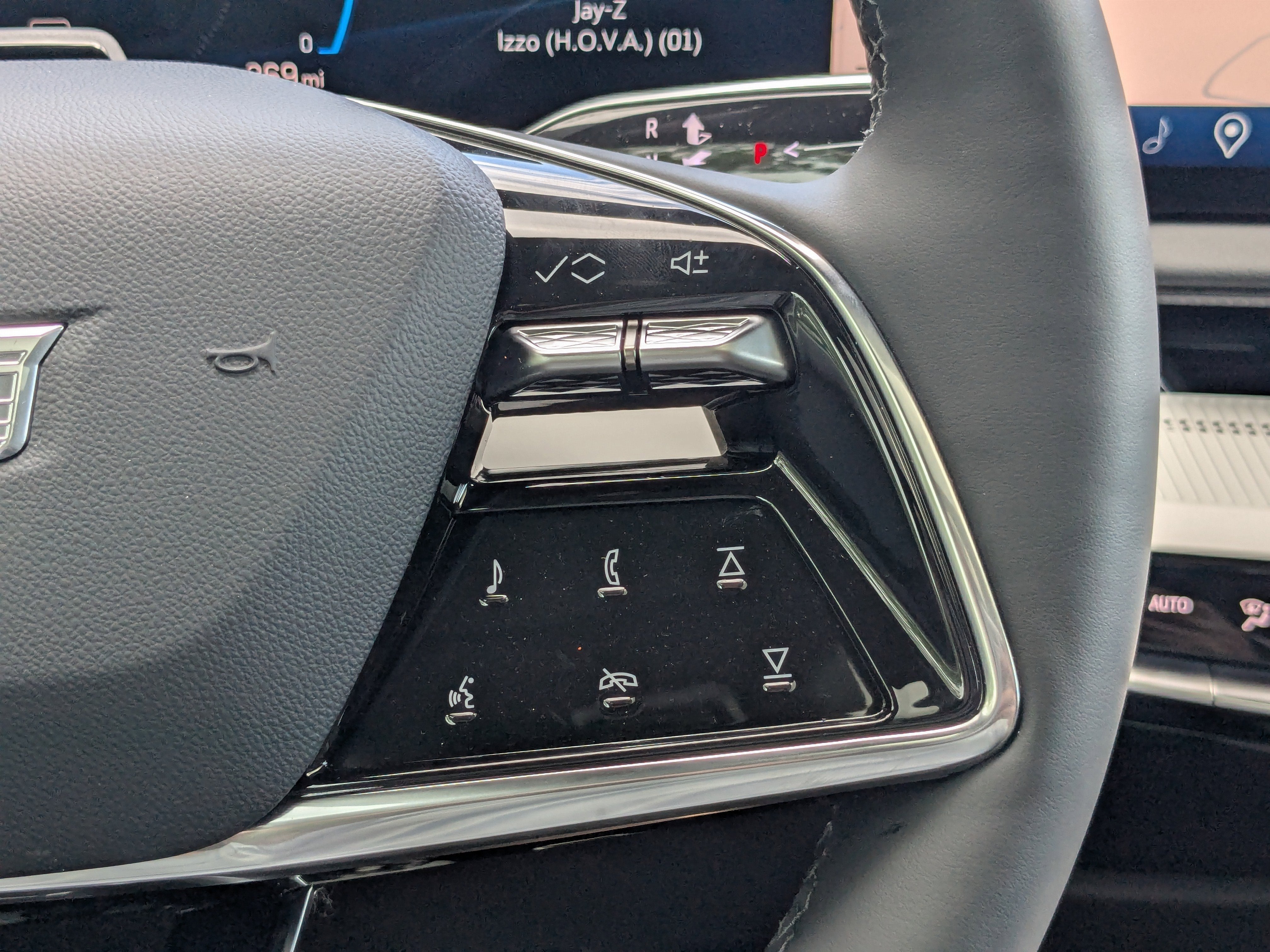 2025 Cadillac OPTIQ Sport 1