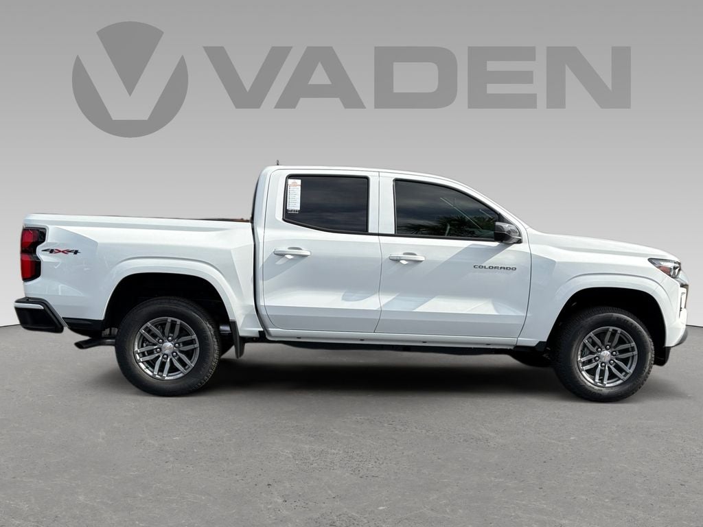 2025 Chevrolet Colorado WT/LT